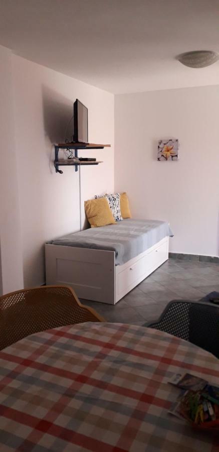 Apartments Aleksandra Rab Town Buitenkant foto