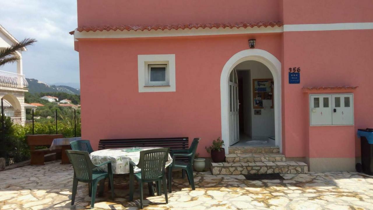 Apartments Aleksandra Rab Town Buitenkant foto